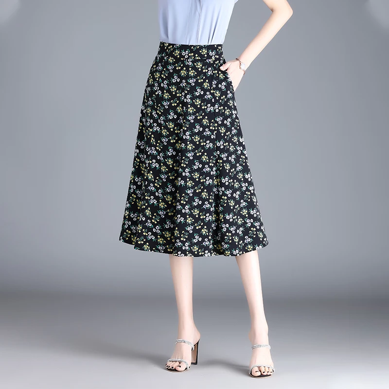 小碎花半身裙女夏2025新款印花中长款a字裙小清新气质减龄伞裙