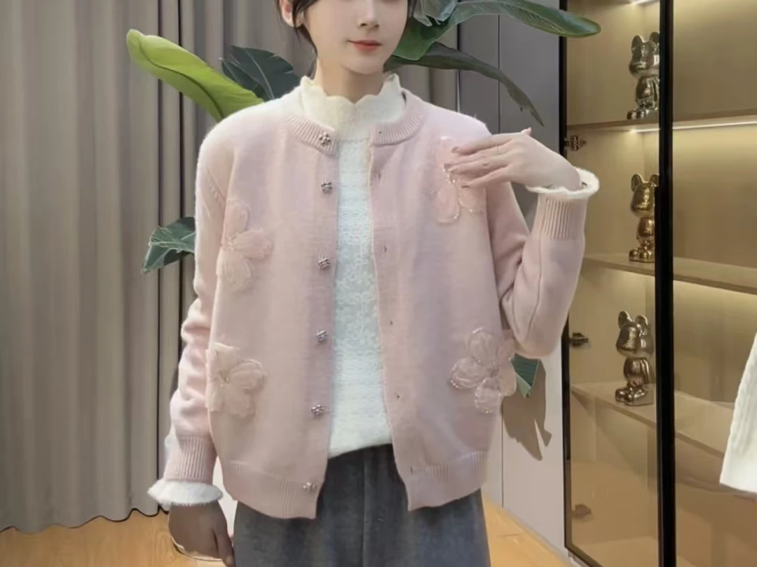 2024秋冬新款圆领花朵长袖小香风针织衫法式网红秋冬上衣女装608#