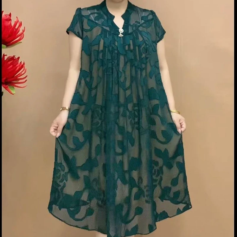 夏季高档大码中老年妈妈装连衣裙V领短袖宽松遮肉显瘦气质中长裙
