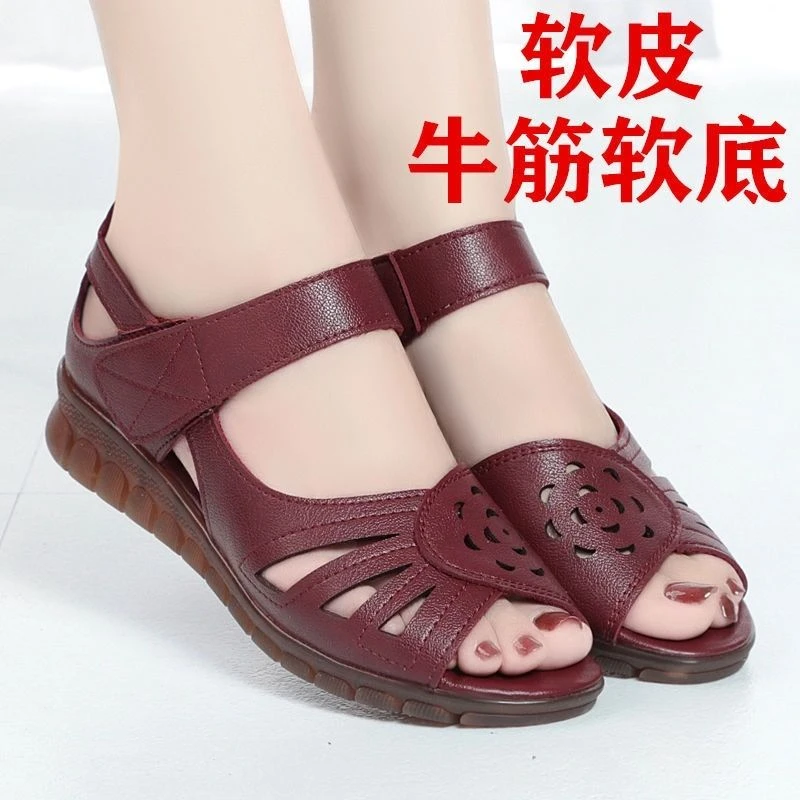 正品妈妈凉鞋女2025新款平底老人奶奶鞋牛筋软底中老年女鞋防滑女