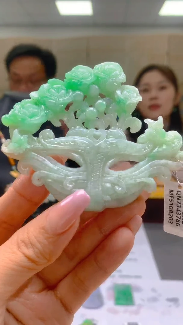 【闪购商品】定制翡翠未镶嵌94-0405ty-毛货盖章挂件