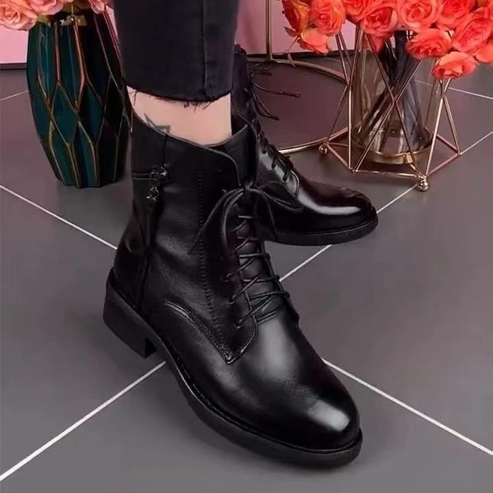 马丁靴女2023新款秋季大码女鞋加绒英伦风软皮平底靴子系带短靴女