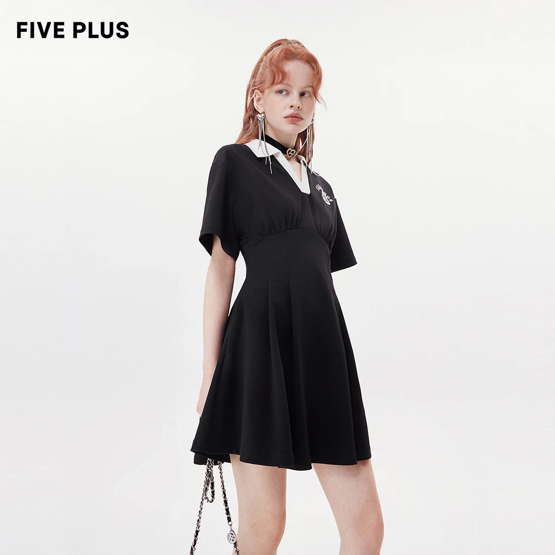 FIVE PLUS夏季收腰连衣裙女短袖字母徽章小V领短裙显瘦2TN3080290