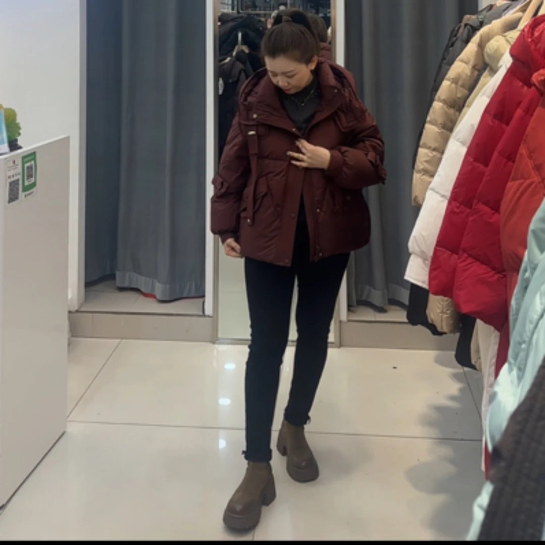 韩版时尚女短款保暖休闲百搭连帽冬季外套