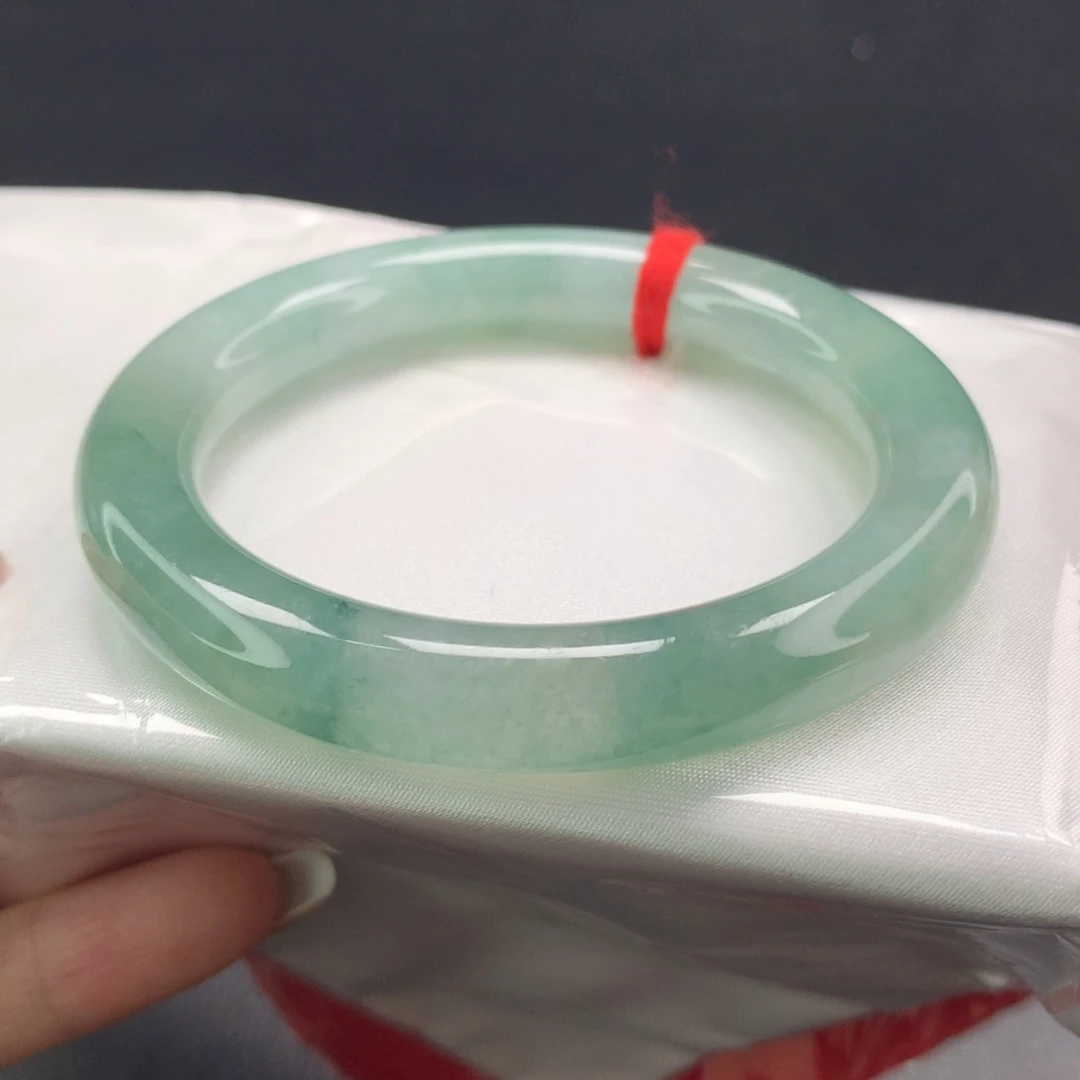 翡翠手镯未镶嵌（12号）（圆条）