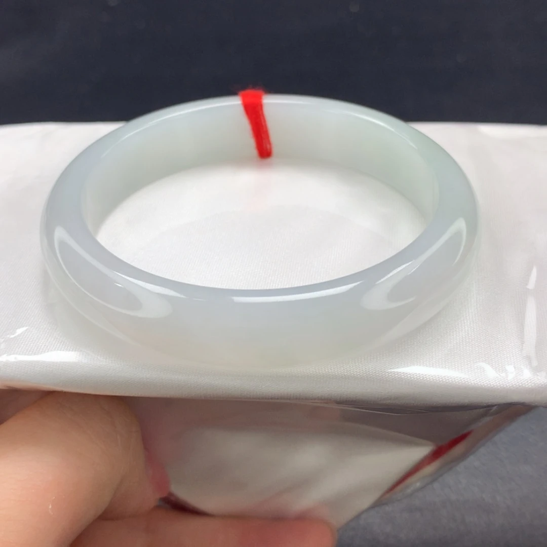 【闪购商品】翡翠手镯未镶嵌（8号）