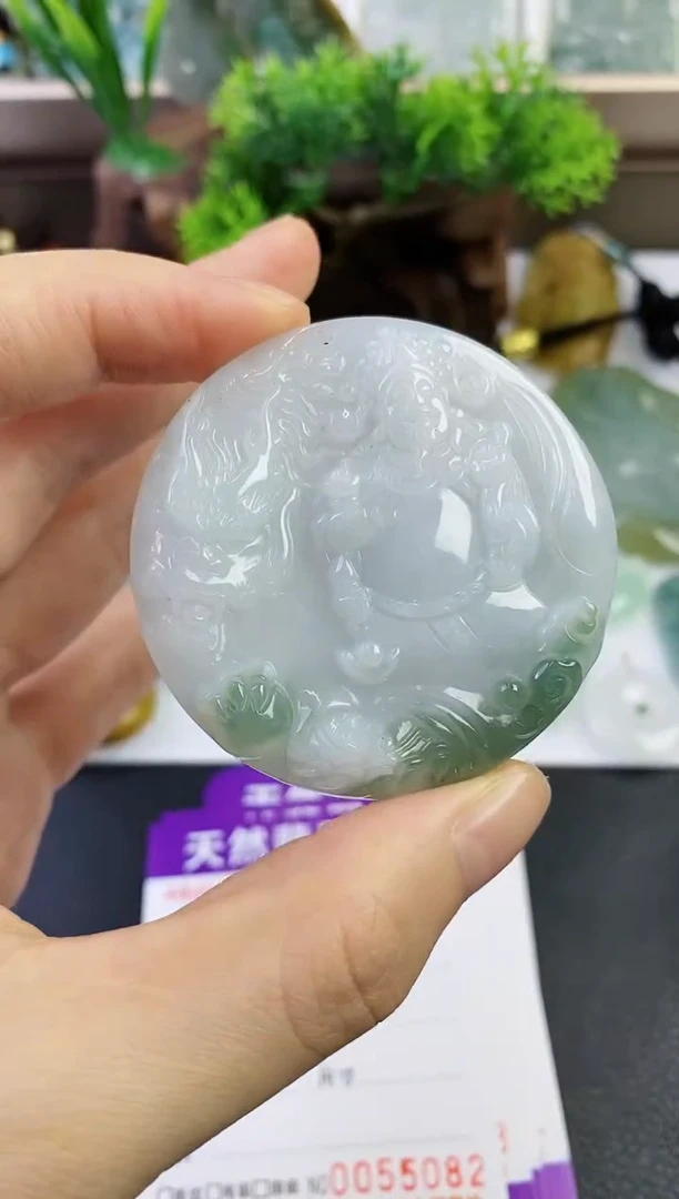 【闪购商品】翡翠颈饰未镶嵌