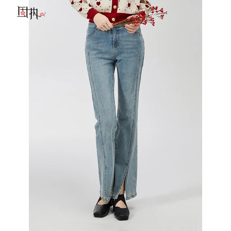 固执2024春季新款学院风高腰显瘦开衩微喇牛仔长裤30041KZ08932