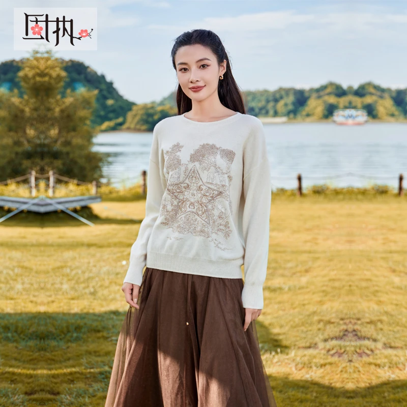 固执秋季新款学院风圆领提花休闲长袖针织毛衣女装10833MY08619