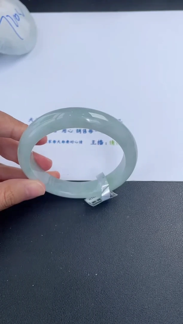 【闪购商品】翡翠手镯未镶嵌基地发货K0220 60+