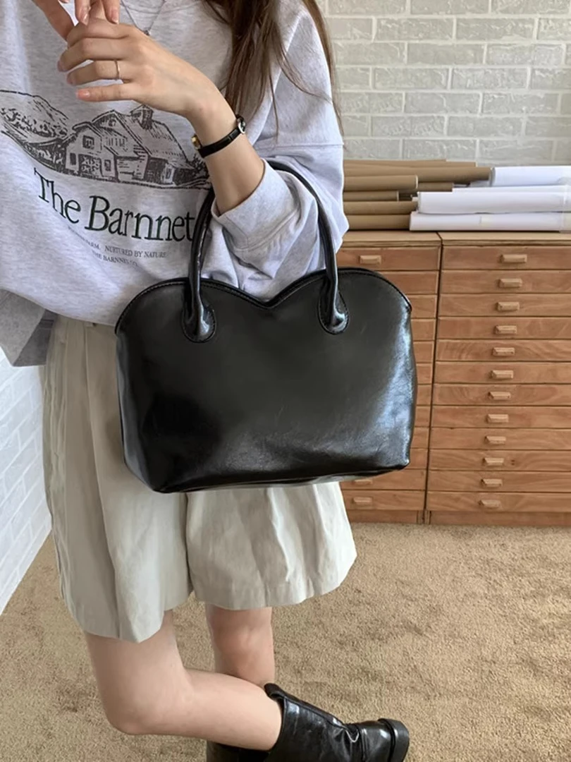 2024包包女新款韩国复古油皮大容量通勤手提包单肩斜挎包黑色百搭