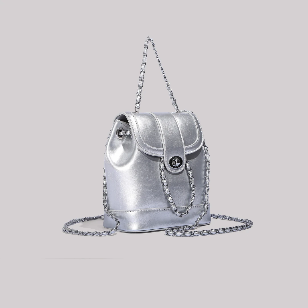 韩国小众2024春夏款迷你小香风链条双肩包女ins博主油蜡皮单肩包