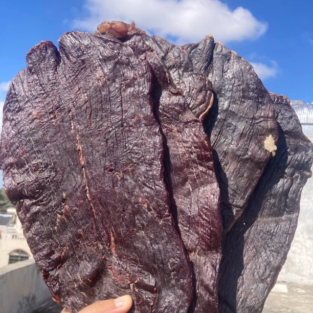 陵水牛肉干  纯日晒两天 八成干 淡盐 需烹饪 油煎油炸
