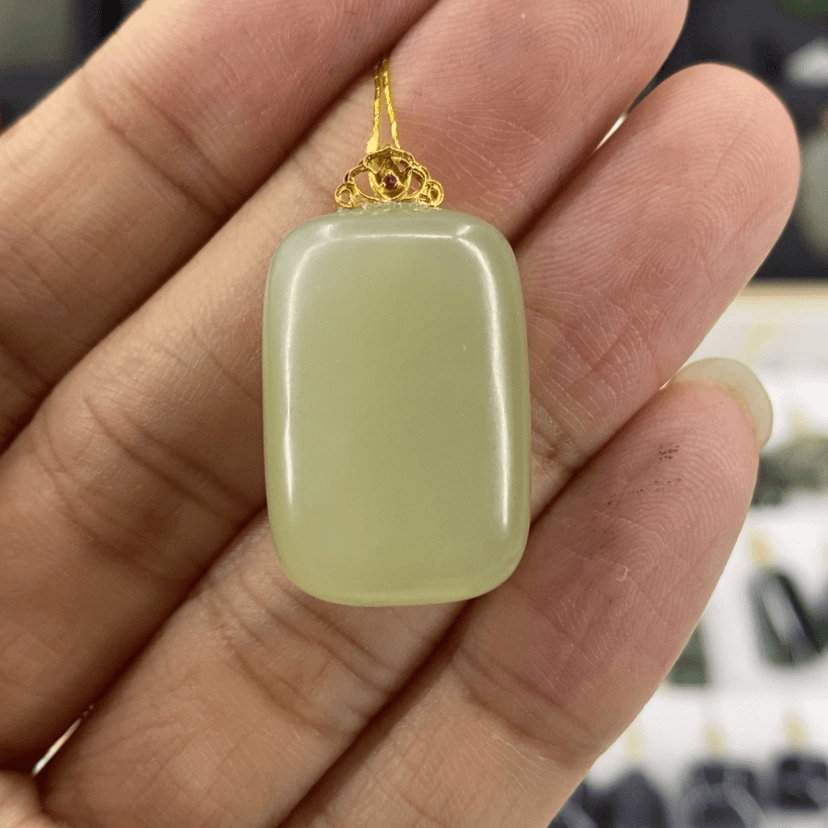 【闪购商品】和田玉颈饰18K金镶嵌
