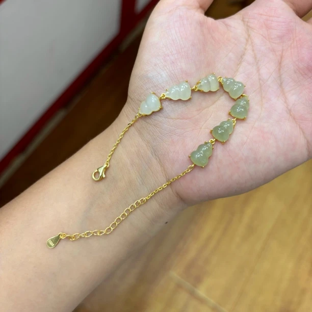 和田玉冰晴白湖水绿渐变款葫芦手链银镶福禄百搭精致轻奢时尚