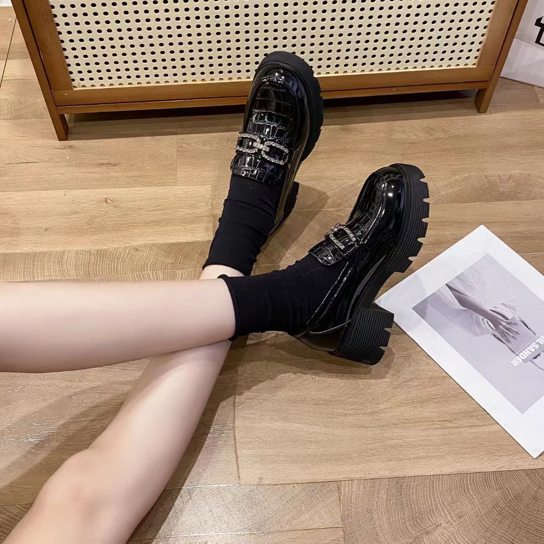2023秋冬百搭新款乐福鞋厚底水钻增高女鞋小个子黑色英伦风漆皮