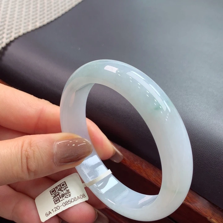 翡翠手镯未镶嵌缅甸翡翠手镯