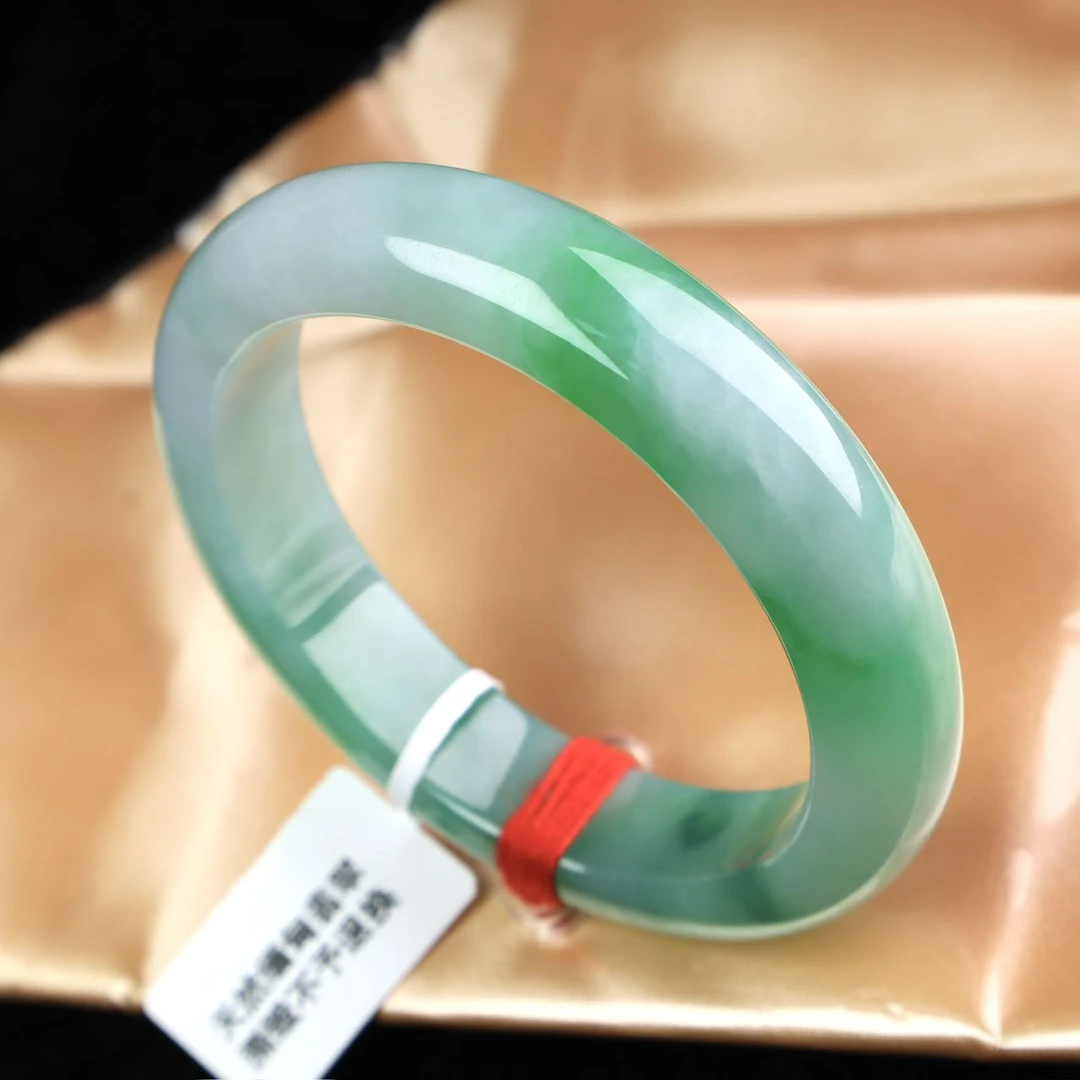 翡翠手镯双十一购物狂欢节大漏推荐