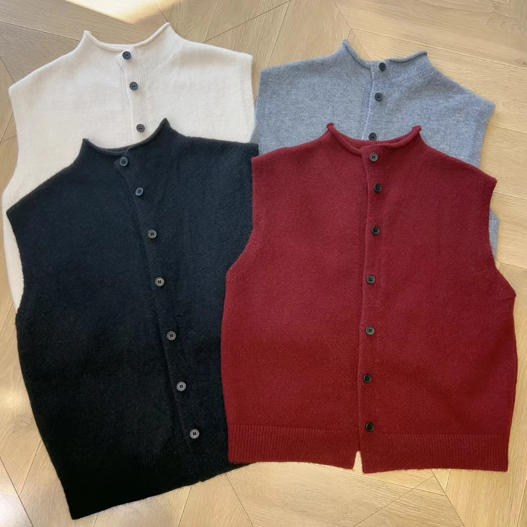QC 242198秋冬小立领排扣纯色叠穿无袖针织背心