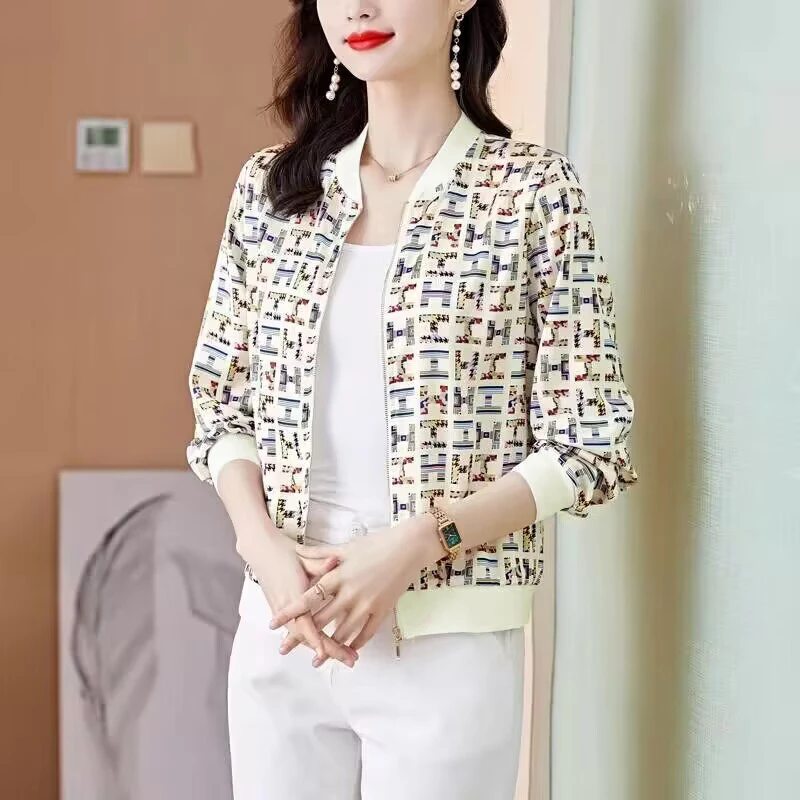 【粉丝专享】春秋薄款棒球外套女时尚休闲妈妈装上衣短款小外套171