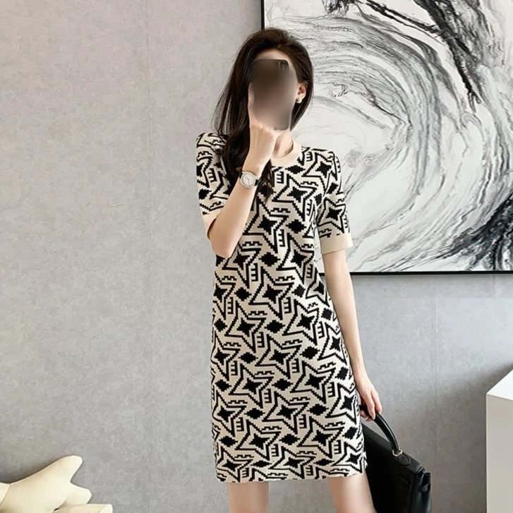 【粉丝专享】夏季女短袖连衣裙宽松显瘦修身复古时尚圆领t恤裙612