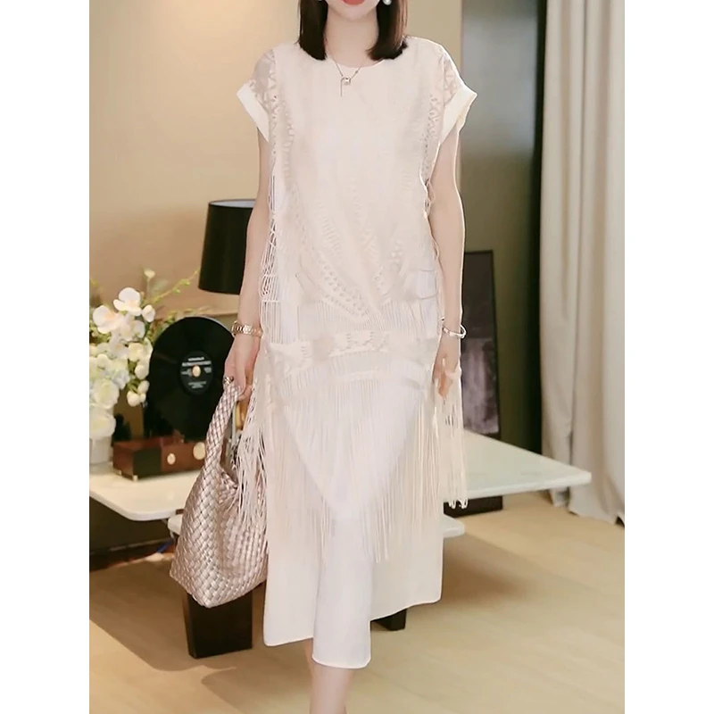气质优雅轻奢纯色短袖连衣裙女2025夏季新款时尚遮肉显瘦圆领裙子