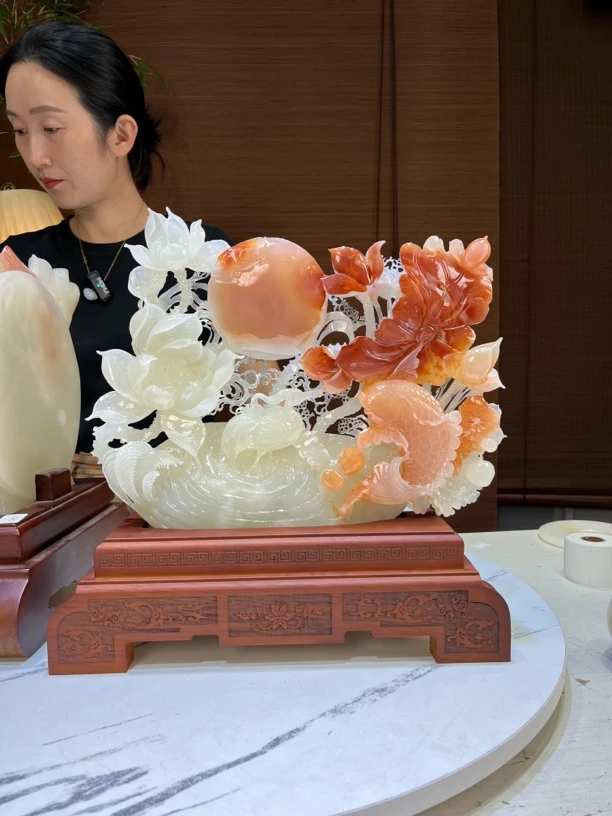 精品天然玉石摆件