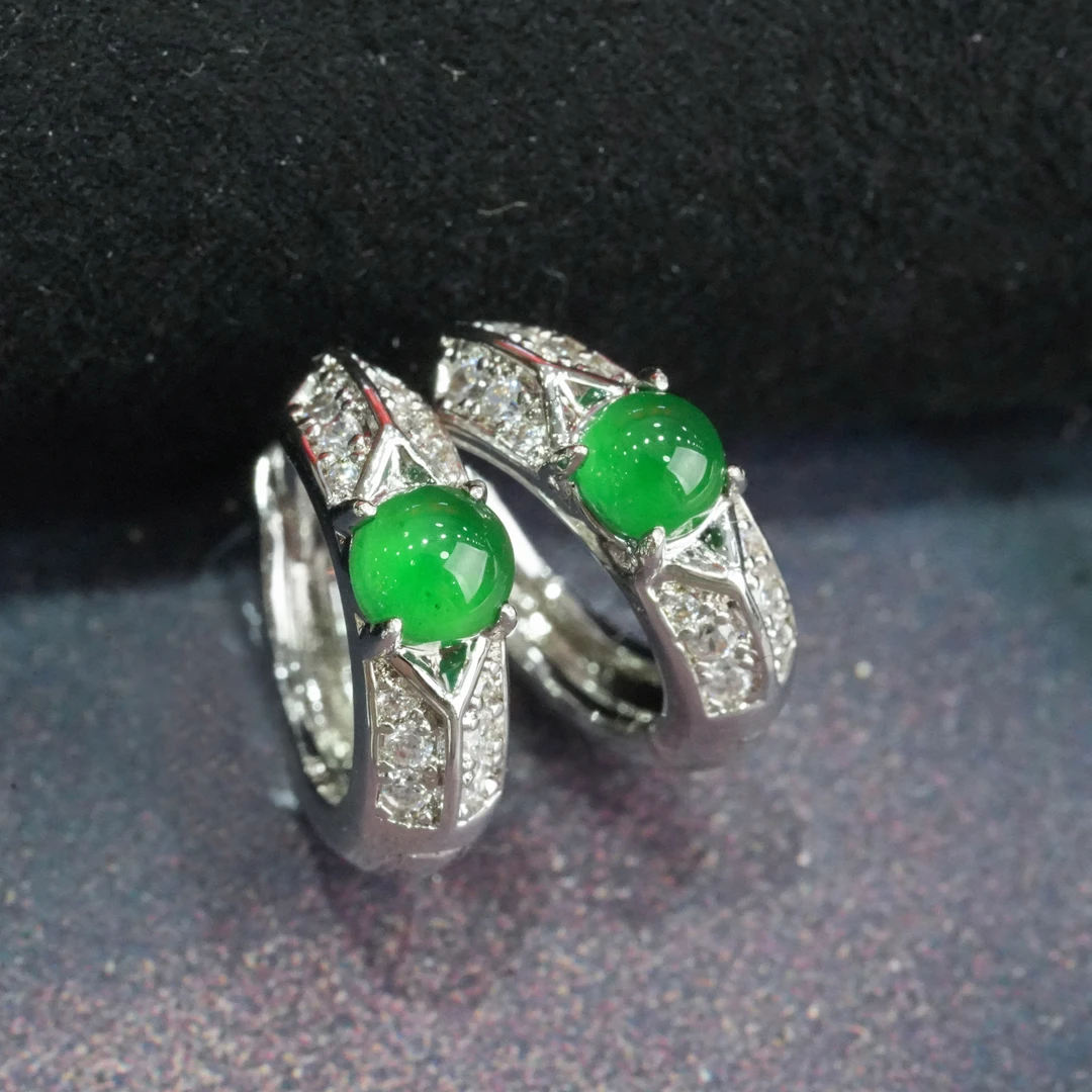 天然A货翡翠蛋面耳饰多样性发