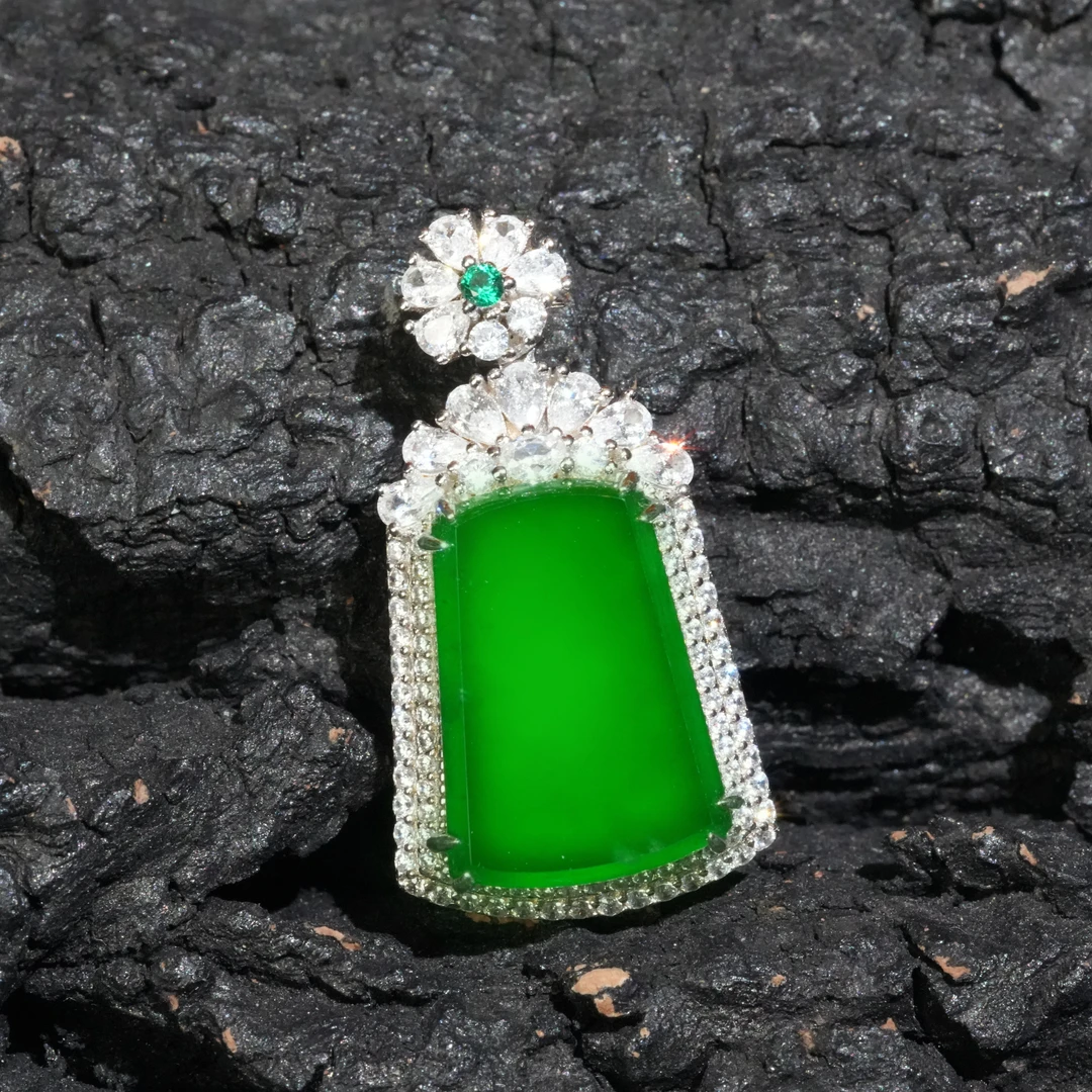 天然A货翡翠无事牌平安无事精美吊坠多样性发其一 3