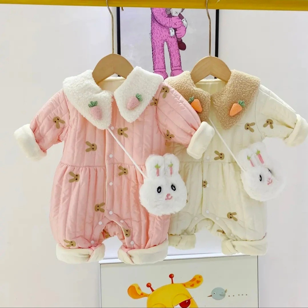 洋气女宝宝外出服刺绣可爱婴儿连体衣秋冬棉衣冬季加绒新生婴幼儿