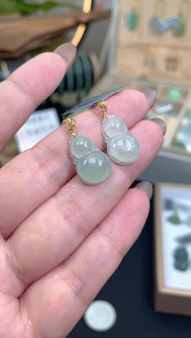 【闪购商品】翡翠颈饰18K金镶嵌（多样性发一件）葫芦@@CMT855-2