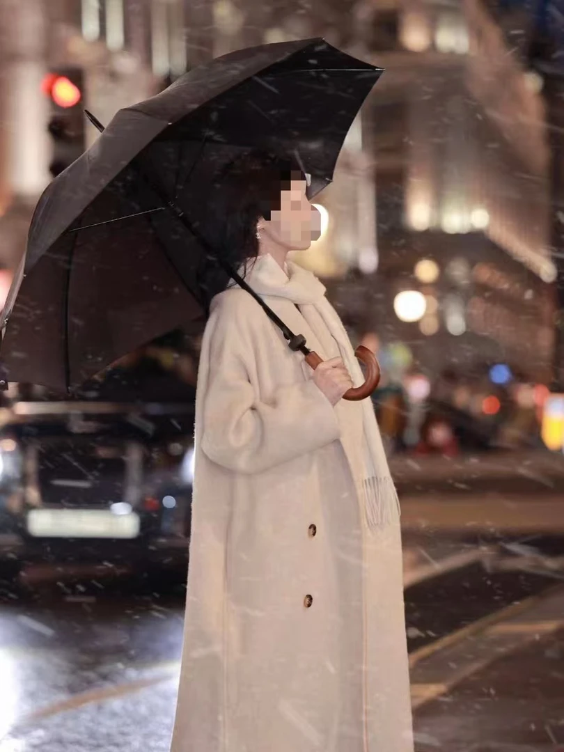 静静家 法式浪漫白拼接大方领针织连衣裙中长款气质时尚秋冬季款