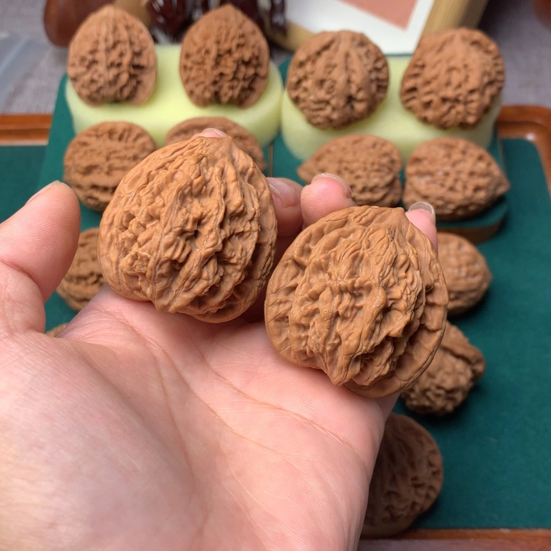 文玩核桃把件清东陵虎头41