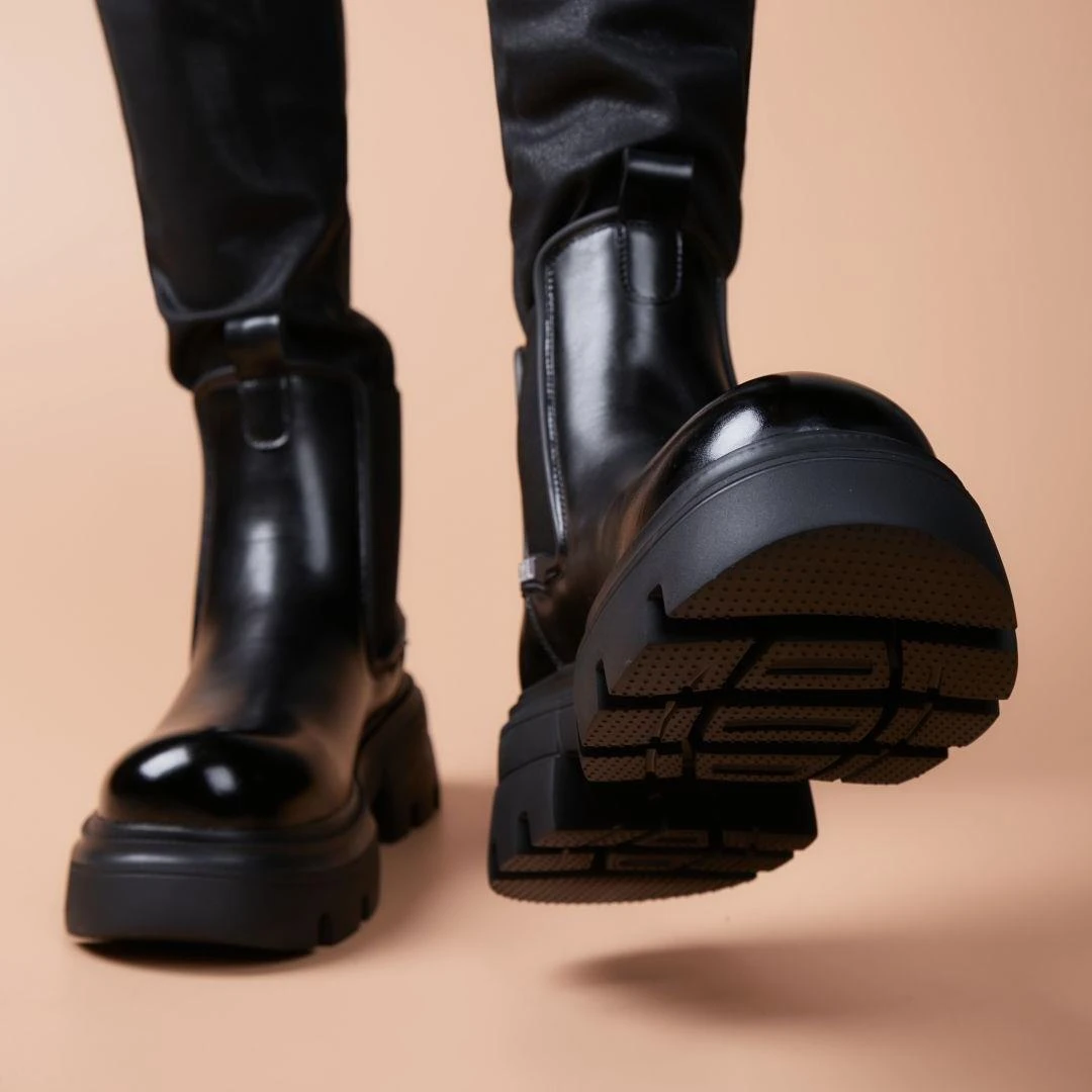 新款切尔西靴男真皮中筒烟筒靴2025爆款大头马丁靴厚底高颜值秋季