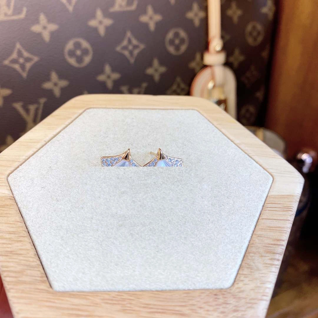 925银合成锆石耳饰 定制黑标K小裙摆扇子百搭耳钉dois12