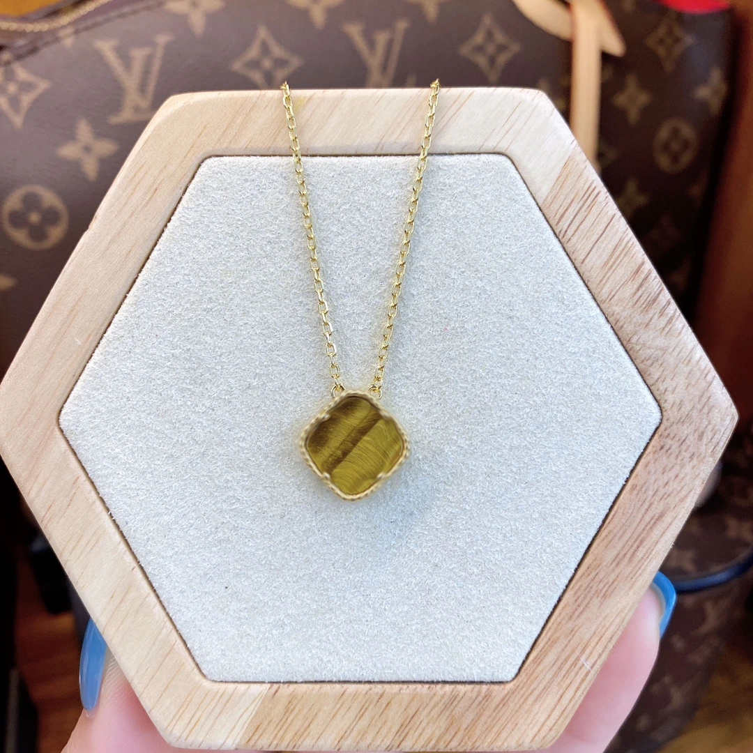 吊坠925银合成锆石 黑标K虎眼色四朵花百搭项链dois12