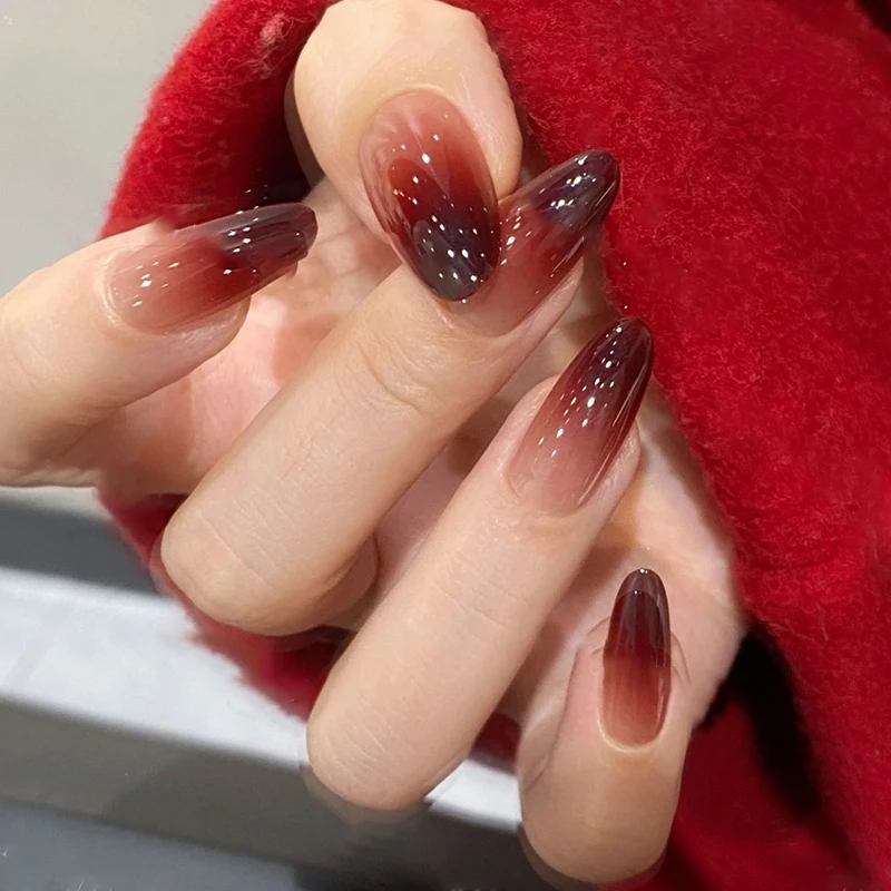 新年款石榴红渐变显白手工穿戴甲高级感显气质中长款美甲可拆卸