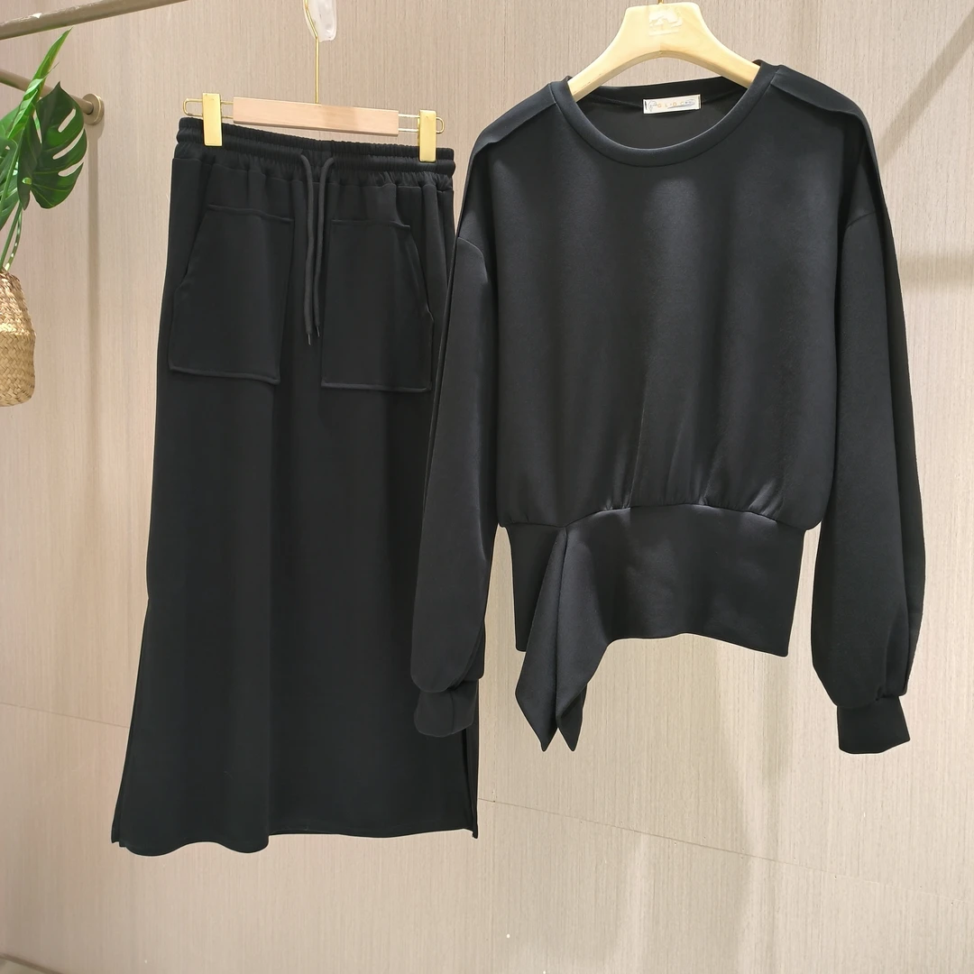 新款时尚圆领长袖女套装