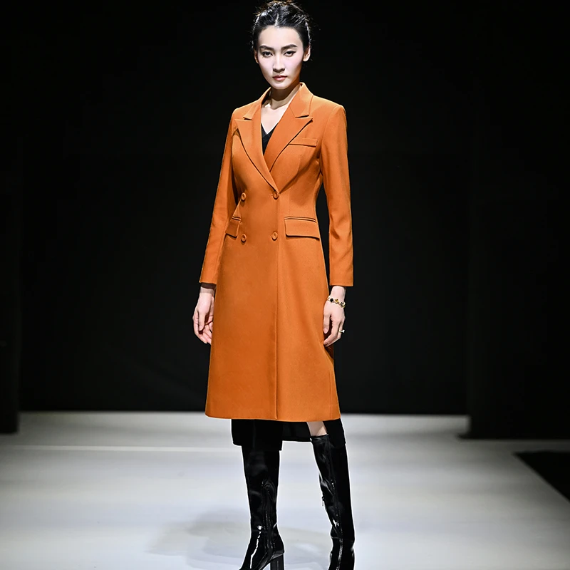 2024秋冬新款设计感修身显瘦收腰双排扣中长款绿色毛呢大衣女装