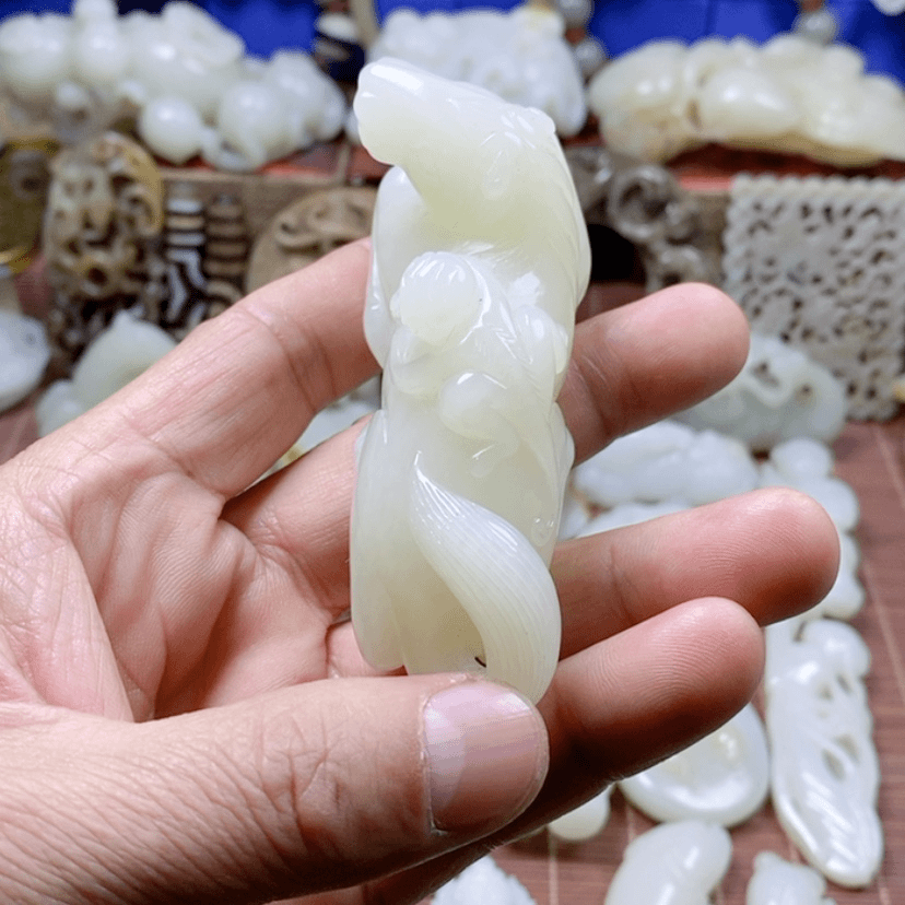 【闪购商品】和田玉（糖玉）挂件未镶嵌岁****歌