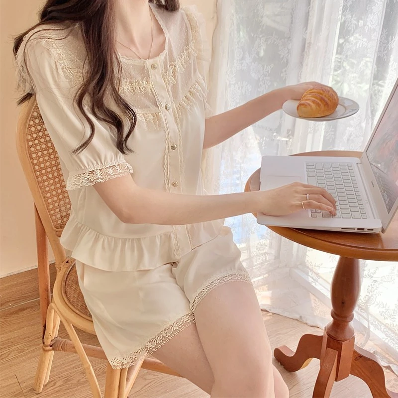 睡衣女夏季法式冰丝网红风短袖短裤套装蕾丝高级感性感家居服薄款