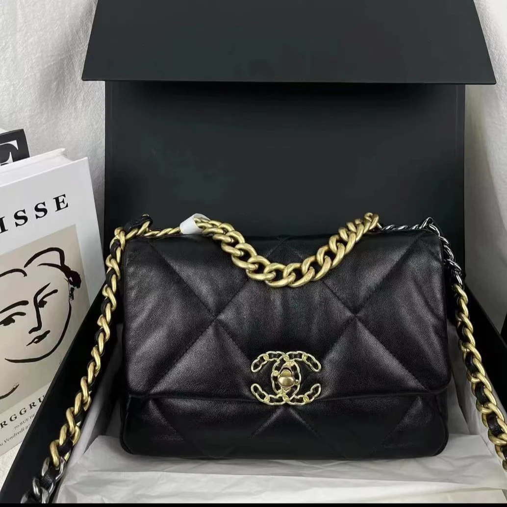 99新 Chanel/香奈儿 刘妮可香奈儿黑金中号菱格