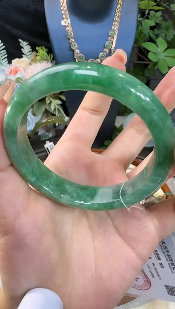 【闪购商品】翡翠手镯未镶嵌手镯
