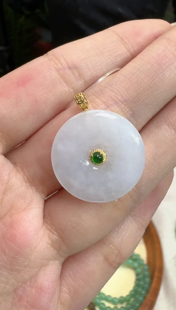 【闪购商品】翡翠颈饰18K金镶嵌吊坠