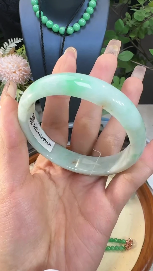 【闪购商品】翡翠手镯未镶嵌手镯