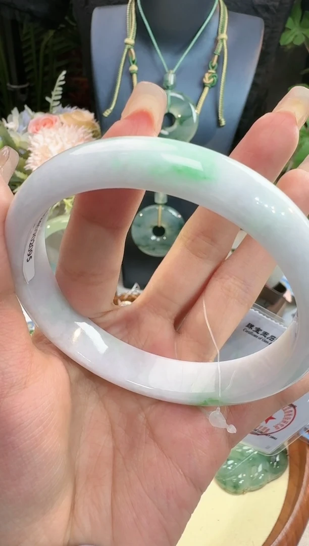 【闪购商品】翡翠手镯未镶嵌手镯