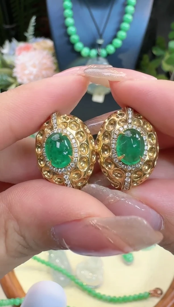 【闪购商品】祖母绿耳饰18K金镶嵌耳饰