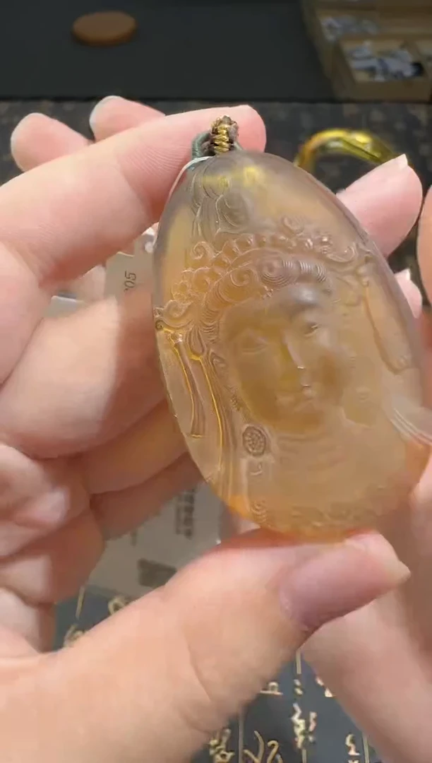 【闪购商品】琥珀裸石未镶嵌挂件
