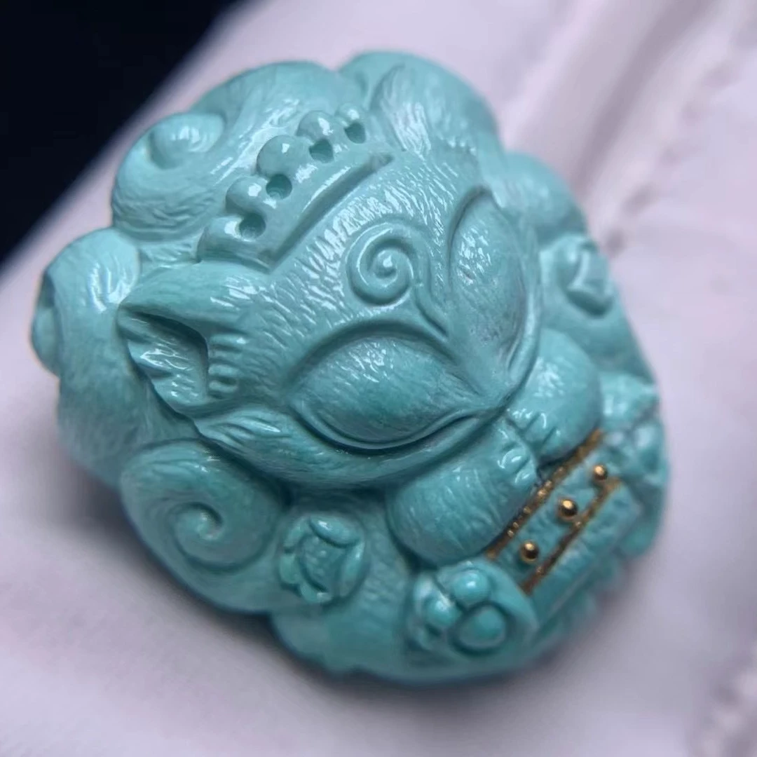 原矿高瓷果冻料绿松石小狐仙雕刻件挂件吊坠，精雕双面 ，品相干净