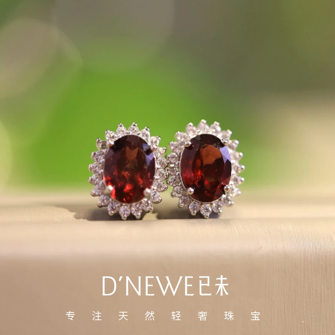 已未轻奢珠宝【戴妃2】天然石榴石耳钉/S925银镶嵌